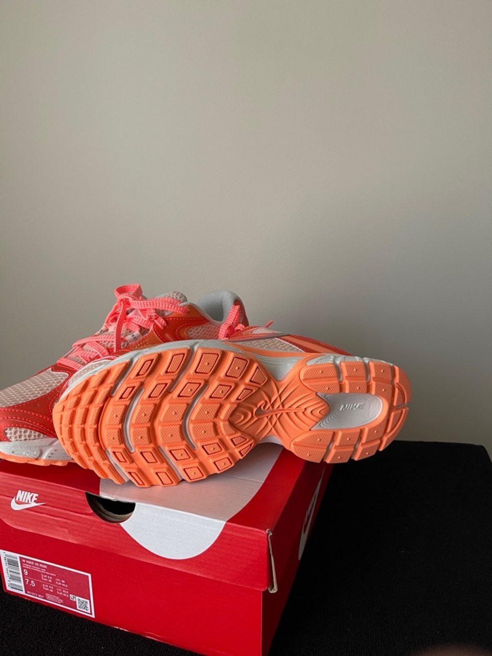 Nike Women's Coral Pink and Orange Mesh Running Sneakers - Picture 5 of 7